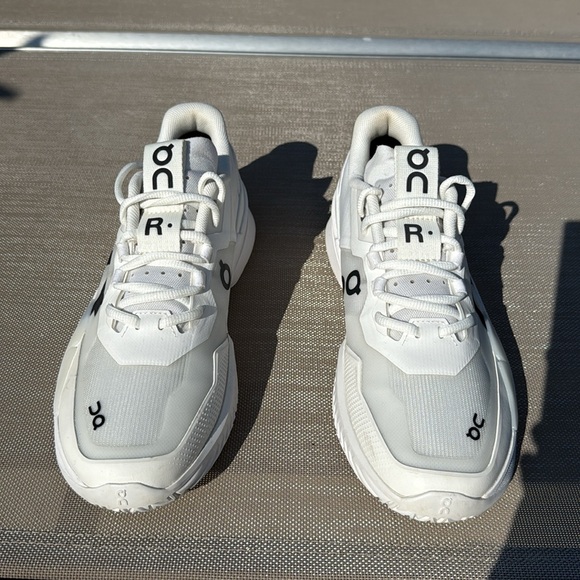 On THE ROGER Pro 2 All White - Picture 4 of 9